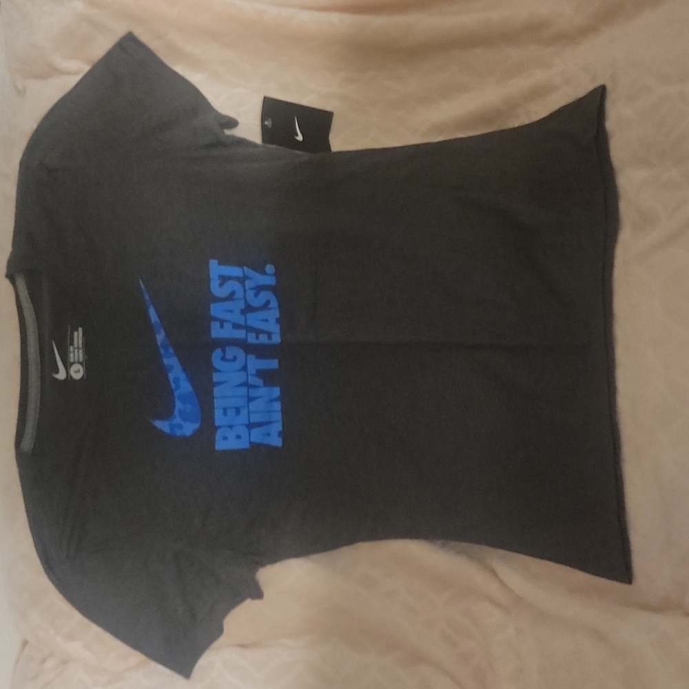 Women Nike shirt